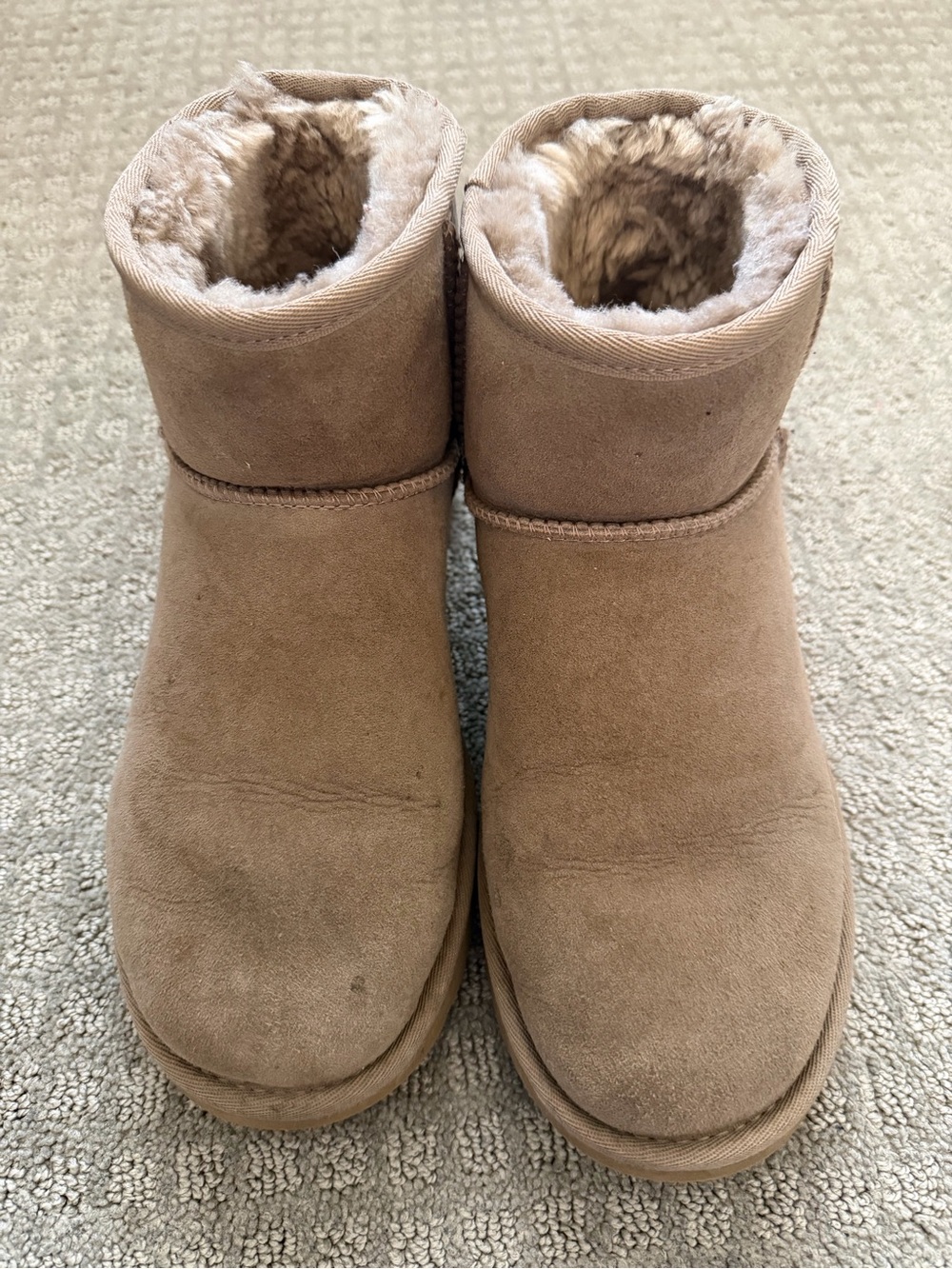 UGG Women's Extra Short Sz 8